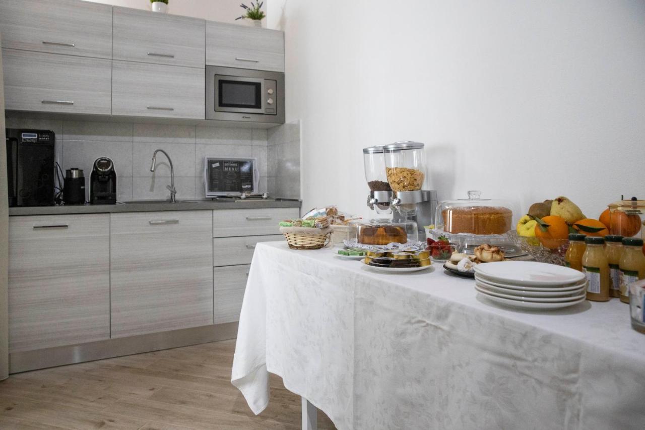Irilor Luxury B&B Valledoria  Buitenkant foto