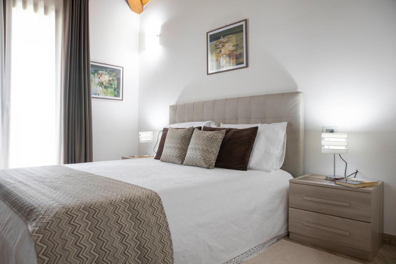 Irilor Luxury B&B Valledoria  Buitenkant foto